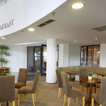 מלון Fiesta M & Marlin 4*