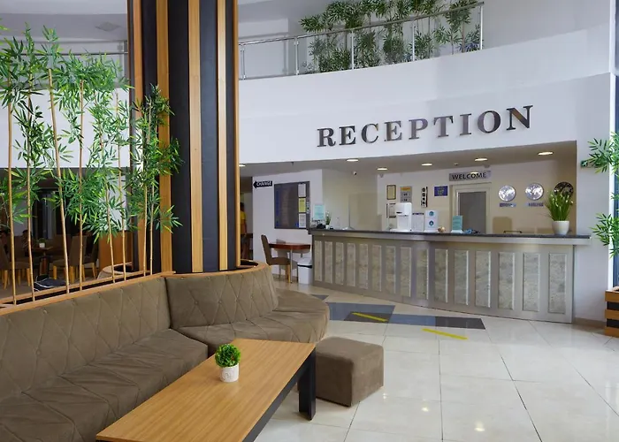 מלון Fiesta M & Marlin