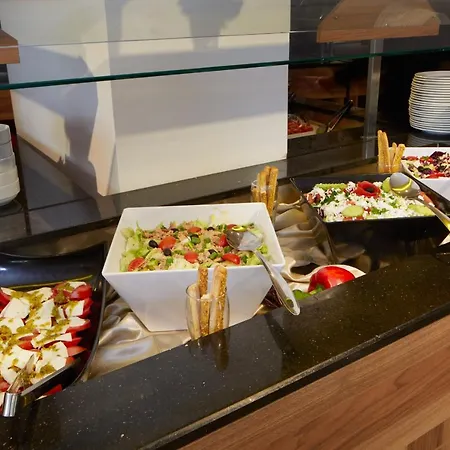 Fiesta M & Marlin Hotel 4*