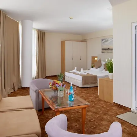 Fiesta M & Marlin 4* Sluneční pobřeží