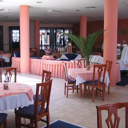 Fiesta M & Marlin Hotel