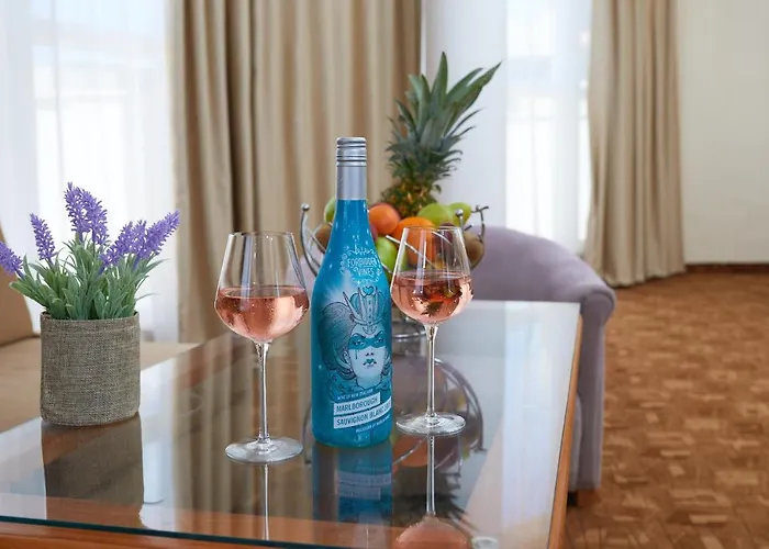 Ξενοδοχείο Fiesta M & Marlin