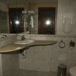 Fiesta M & Marlin 써니비치