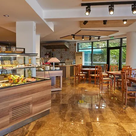 Otel Fiesta M & Marlin Sunny Beach