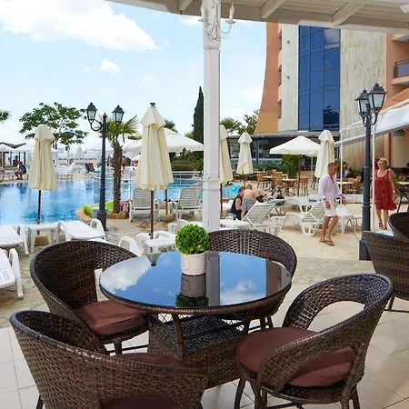 Fiesta M & Marlin Otel